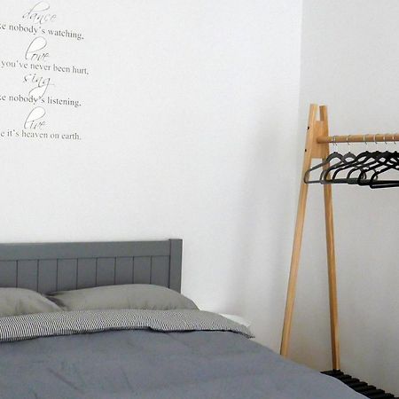 Romantic Apartment On Rynok Square With Air-Conditioning Lviv Luaran gambar