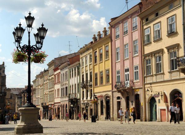 Romantic Apartment On Rynok Square With Air-Conditioning Lviv Luaran gambar