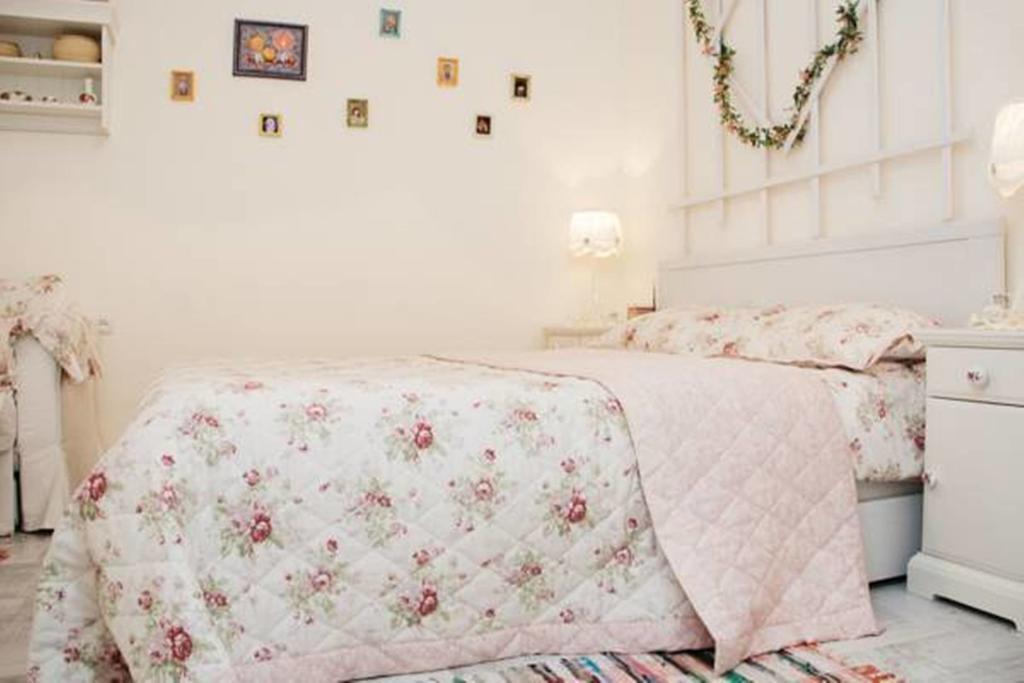 Romantic Apartment On Rynok Square With Air-Conditioning Lviv Bilik gambar